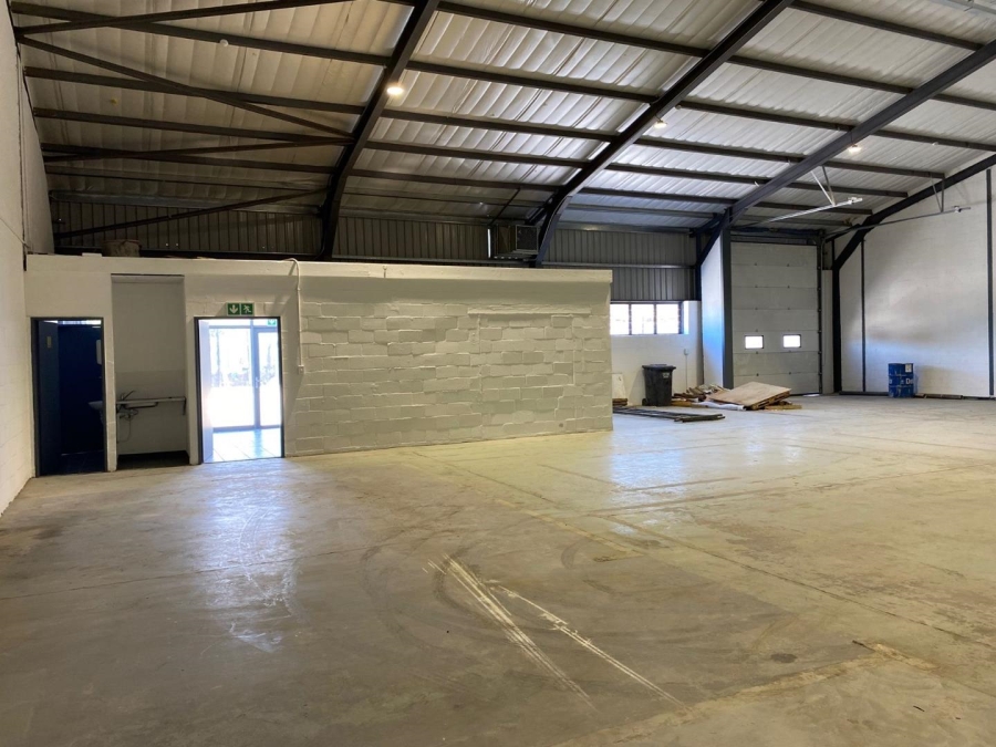 To Let Commercial Property for Rent in Retreat Western Cape